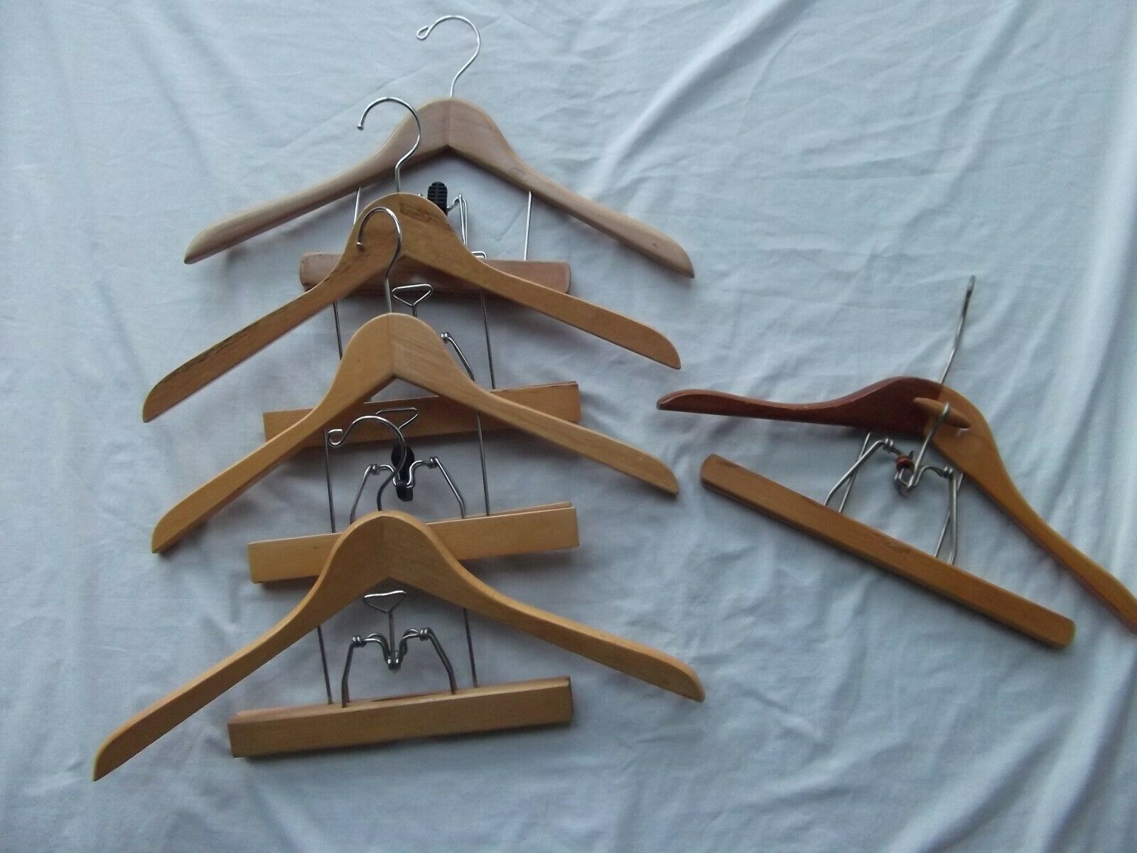Vtg Lot 5 Wood Wooden Curved Suit Hangers 16in 17in Clamp Bar Setwell Unbranded